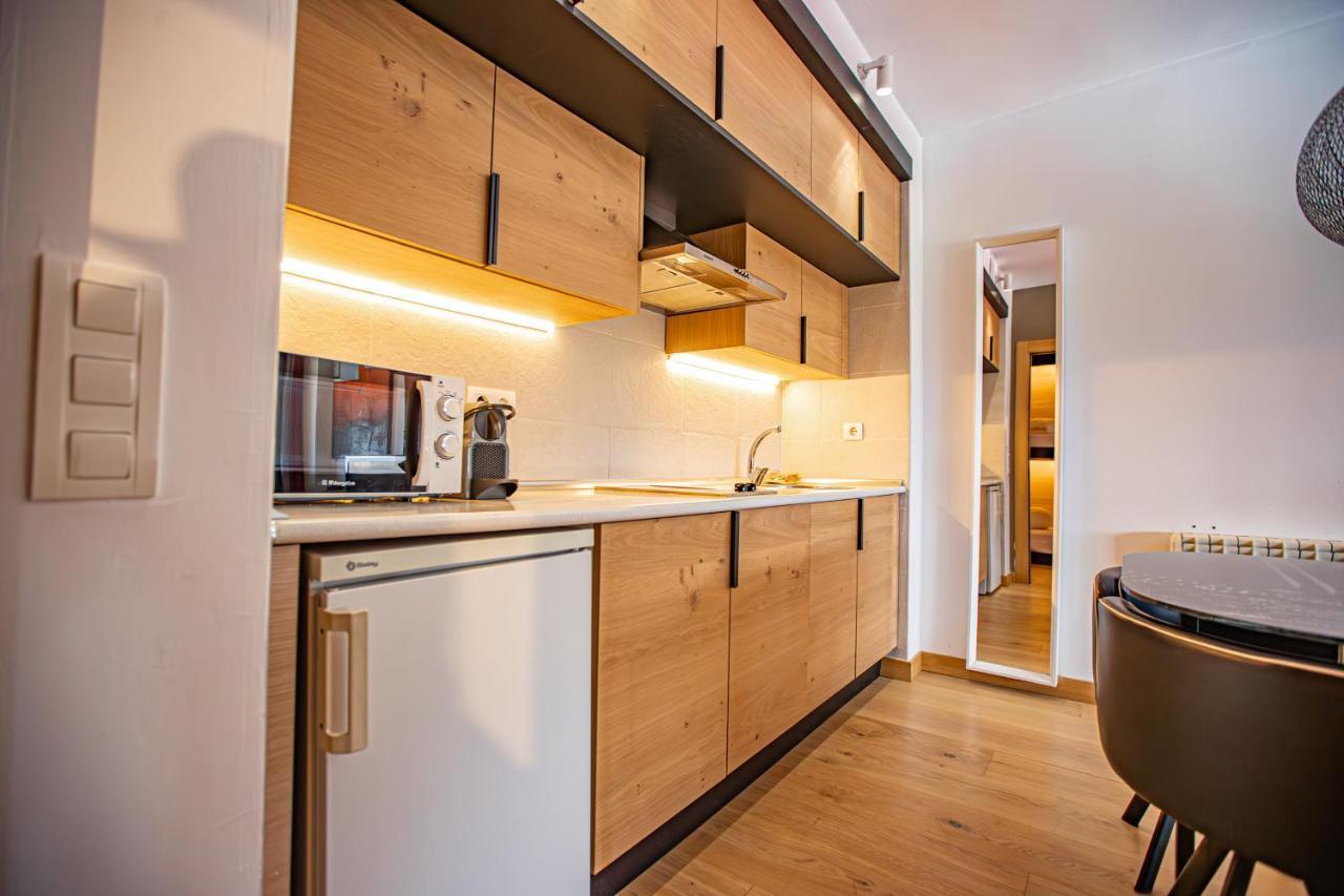 Holidays, Edificio Serraneu, Sierra Nevada 4 Personas Y Parking Ngoại thất bức ảnh