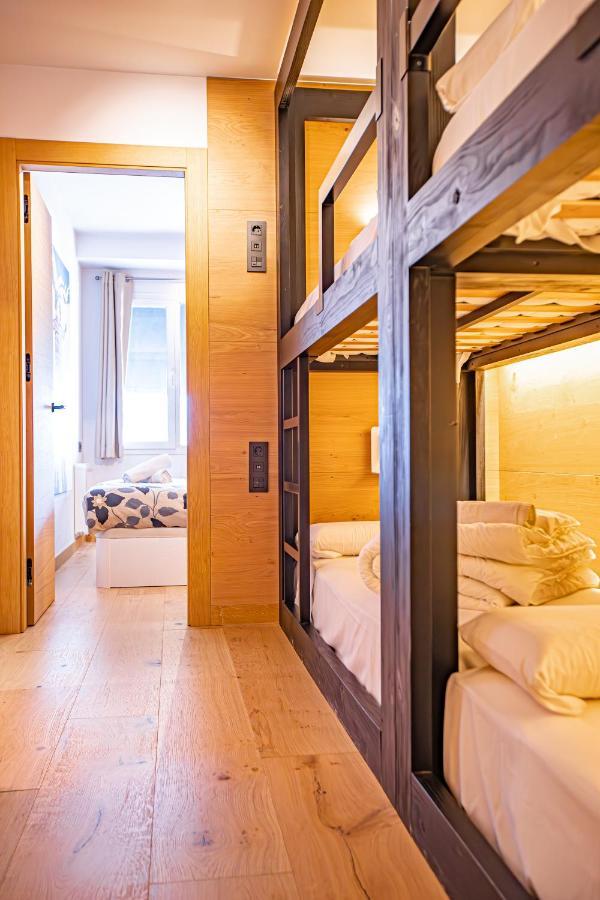 Holidays, Edificio Serraneu, Sierra Nevada 4 Personas Y Parking Ngoại thất bức ảnh