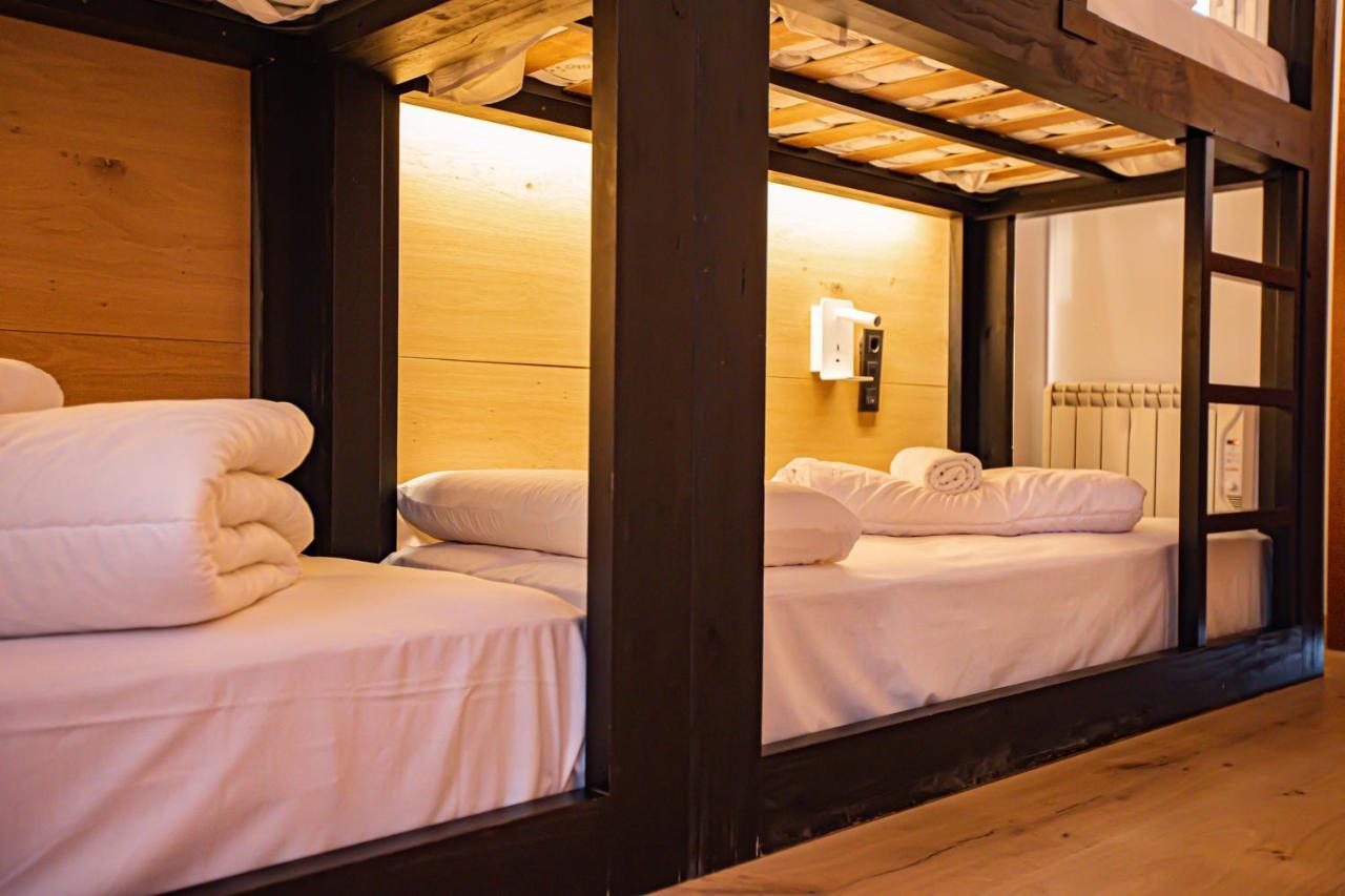 Holidays, Edificio Serraneu, Sierra Nevada 4 Personas Y Parking Ngoại thất bức ảnh